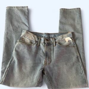Old Navy 32x32 Athletic Taper Jeans